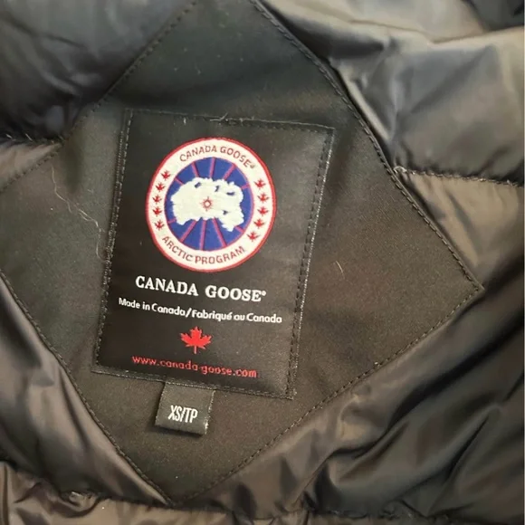 Women's Canada Goose Black Parka with Fur Trim - Picture 9 of 11